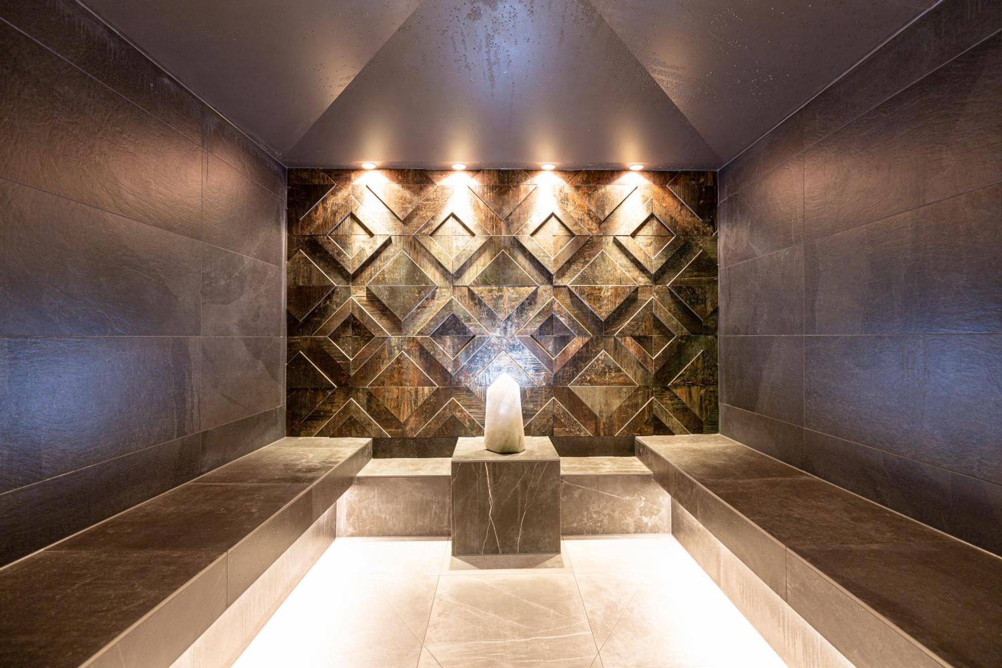 Natur- & Wanderhotel Tuxertal Luaran gambar