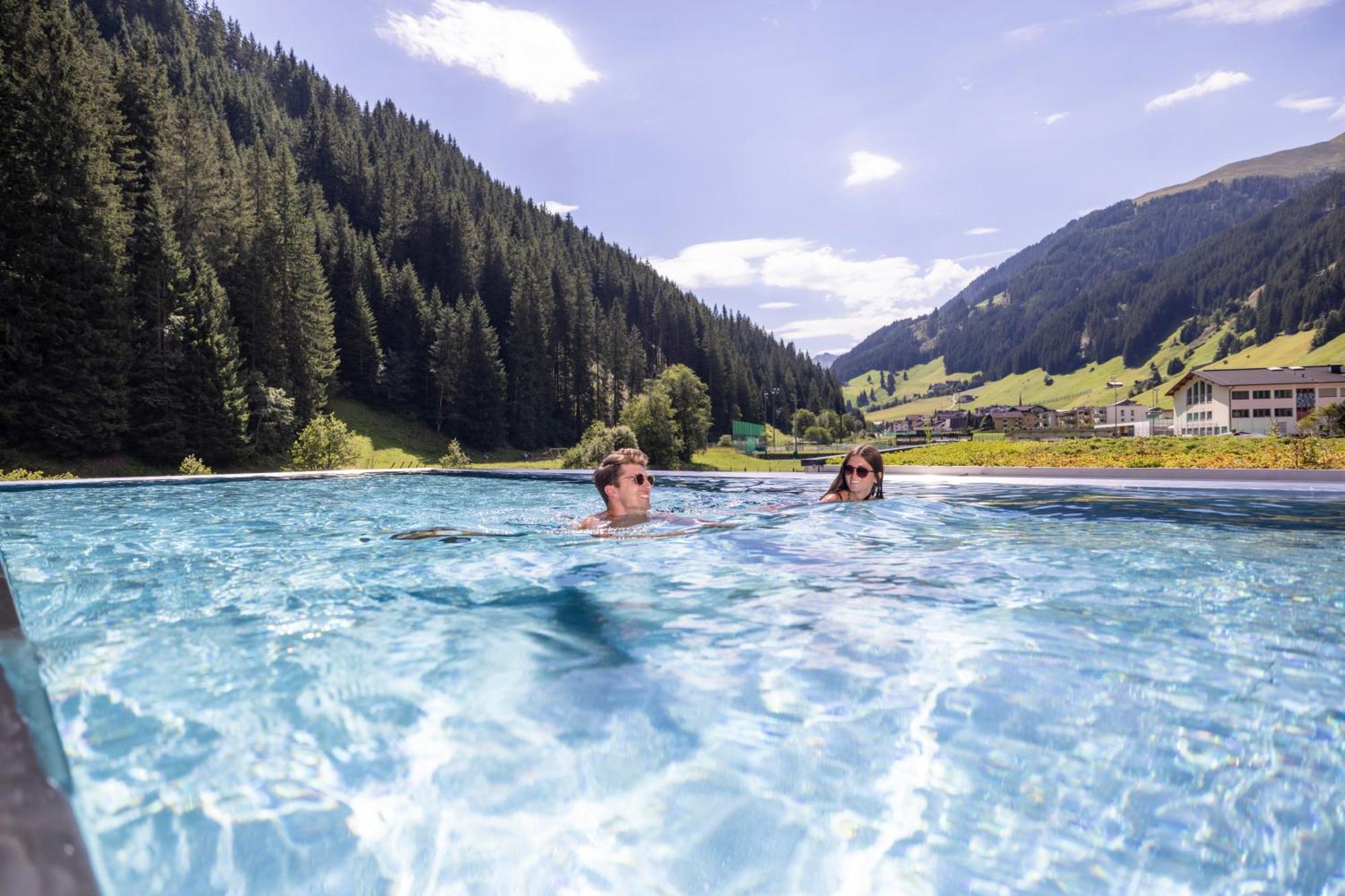 Natur- & Wanderhotel Tuxertal Luaran gambar
