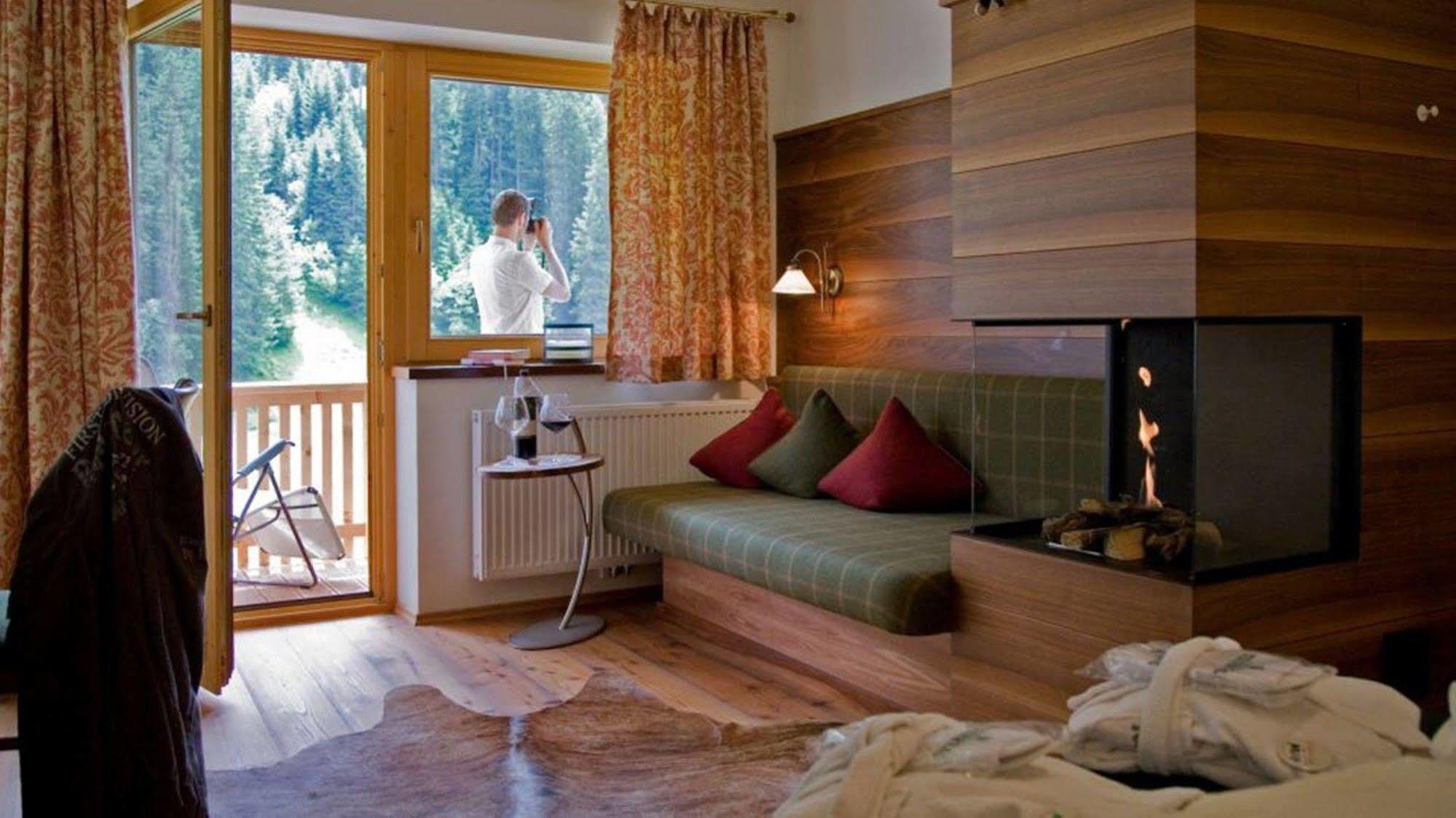 Natur- & Wanderhotel Tuxertal Luaran gambar