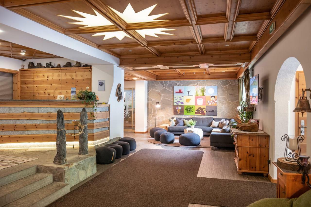 Natur- & Wanderhotel Tuxertal Luaran gambar